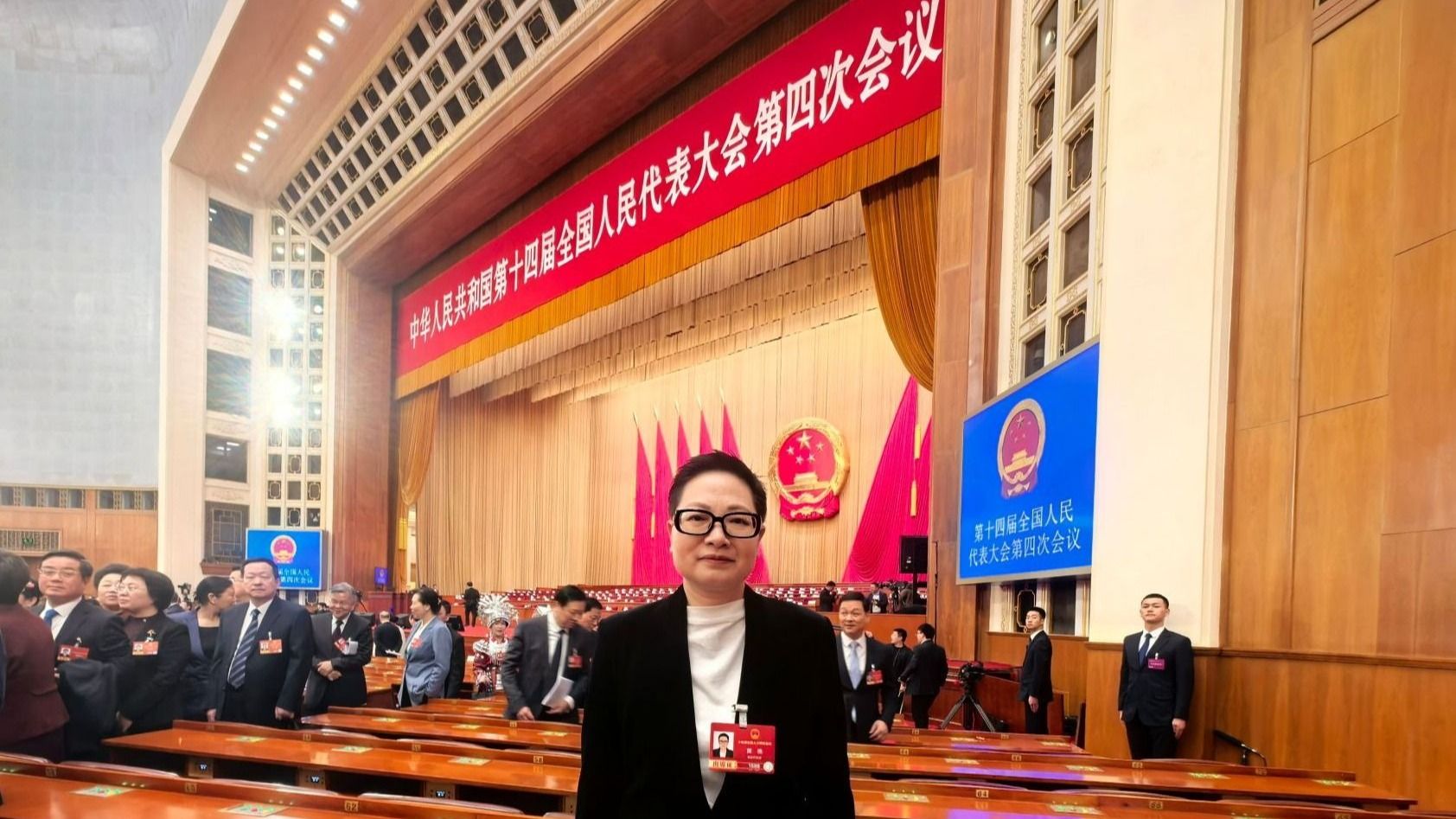 《科技日报》黄艳代表：为数字经济发展提供高质量“数据粮食”-1027-媒体关注